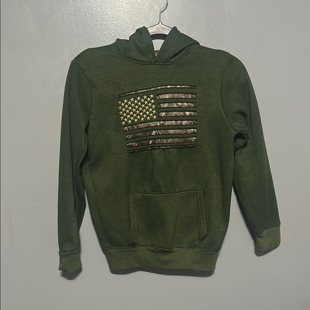 Mossy Oak Kids Green Hoodie with Camo Flag